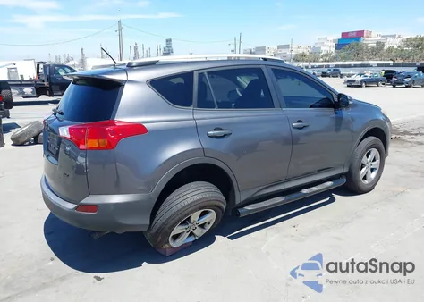 2015 Toyota Rav4 Xle from USA, damaged, VIN 2T3WFREV6FW140771